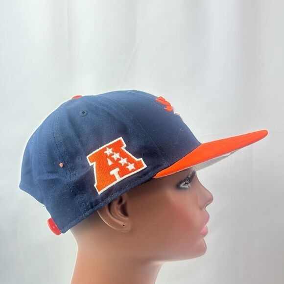 New Era Denver Broncos Navy Blue Baycik 9FIFTY Mens Snapback Hat - Picture 2 of 13